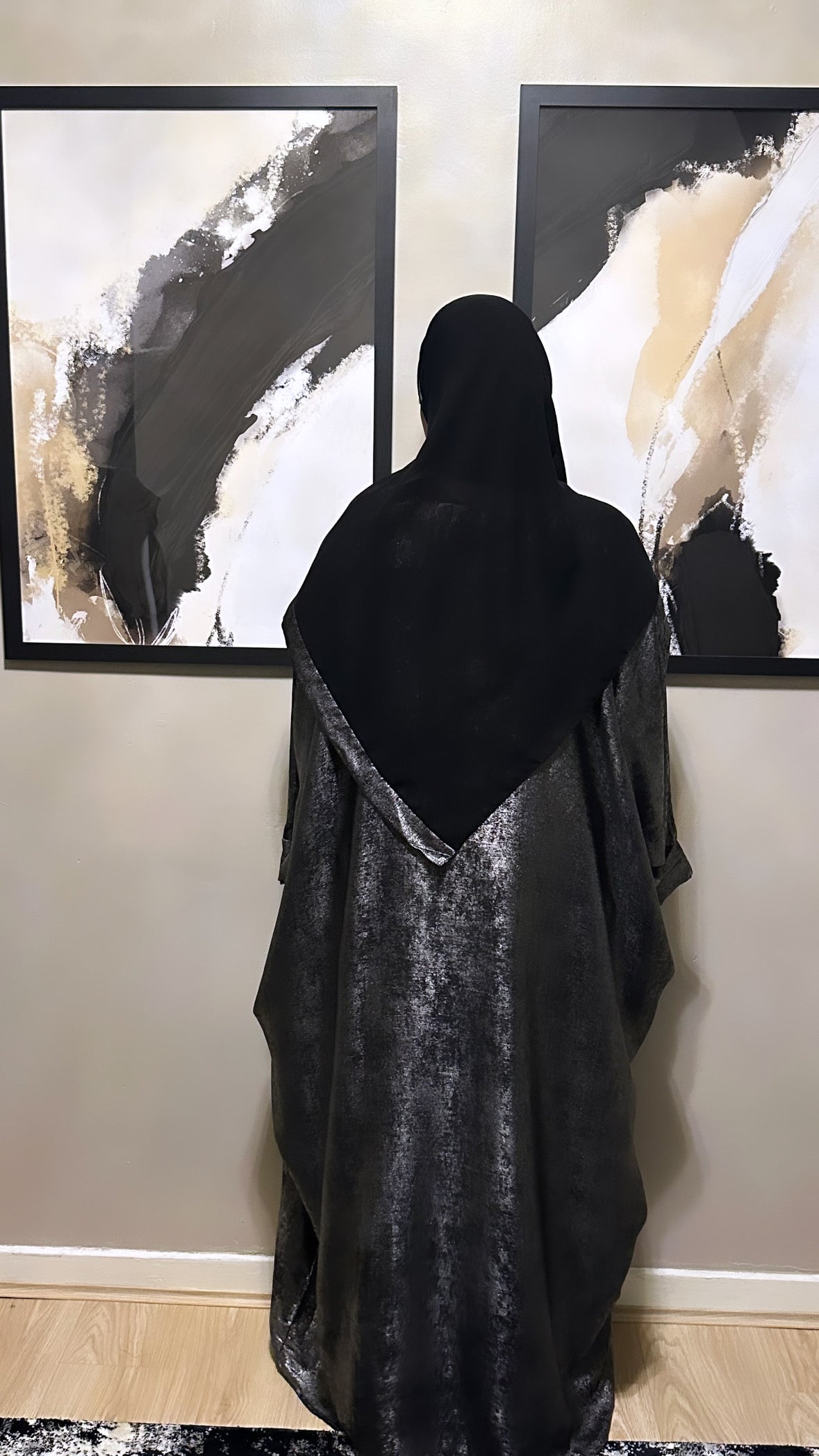 silver metallic abaya