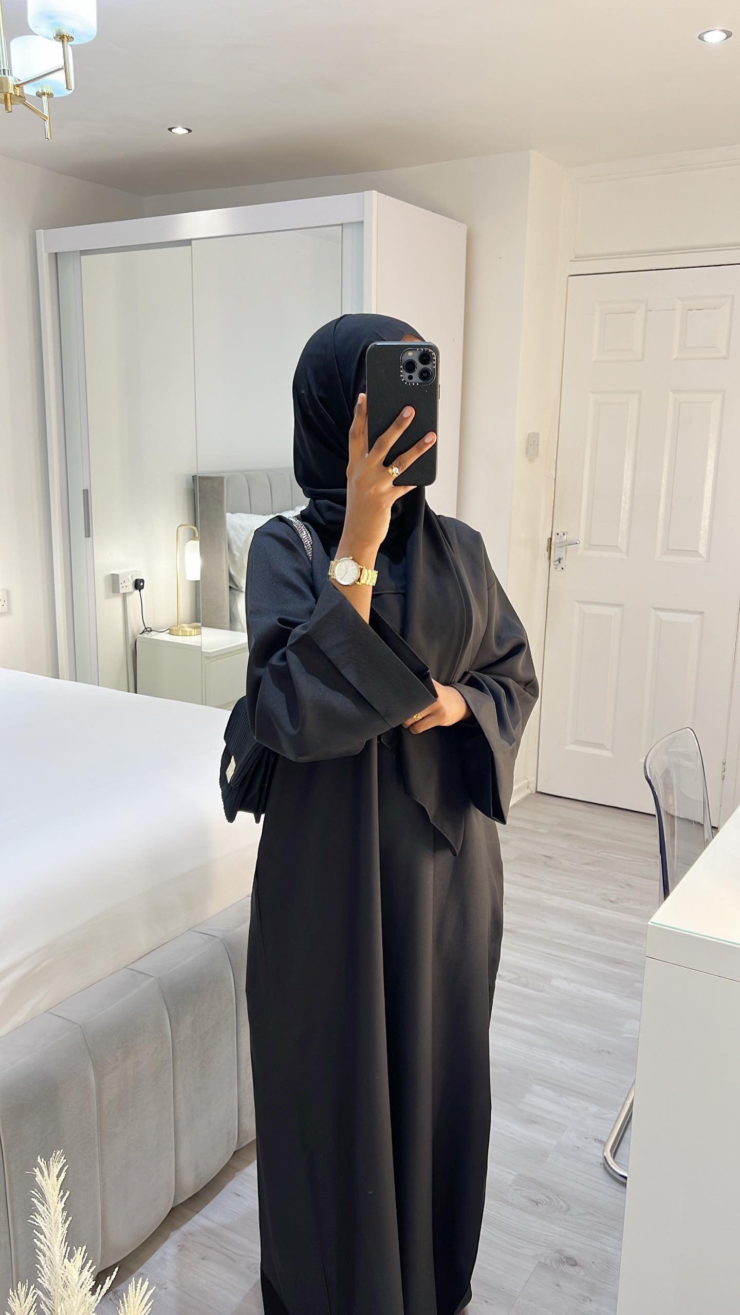 black linen abaya