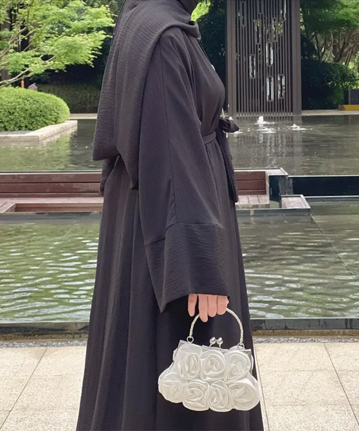 black nuura abaya